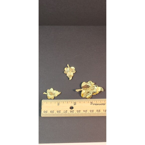 Vintage Tacoa Leaf Earrings And Brooch Set Gold Tone In Original Box Beautiful - Picture 13 of 13